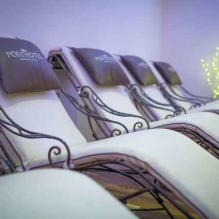 Posthotel فندق