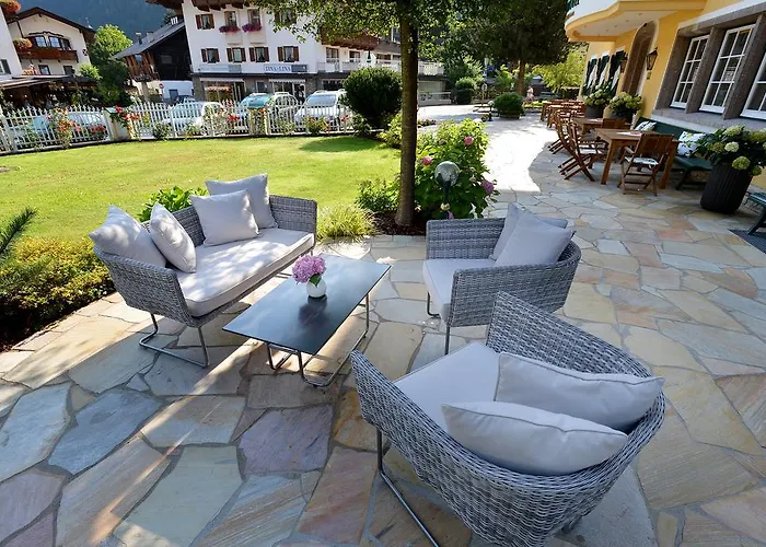 מלון Posthotel 3*